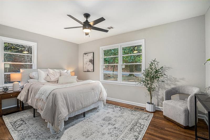 4 bedroom, 2 bathroom, 1,728 sq ft single family residence for sale at 2693 Washington Street, Atlanta, GA 30318 — photo 4