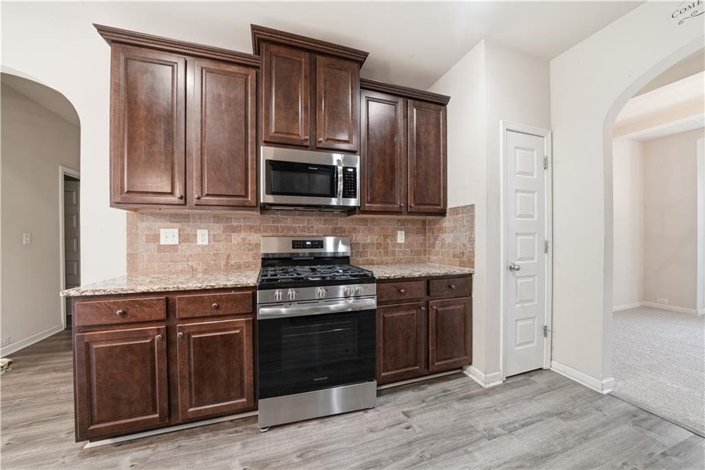 5 bedroom, 3 bathroom, 3,514 sq ft single family residence under contract at 1671 Stone Meadow Road, Lithonia, GA 30058 — photo 6
