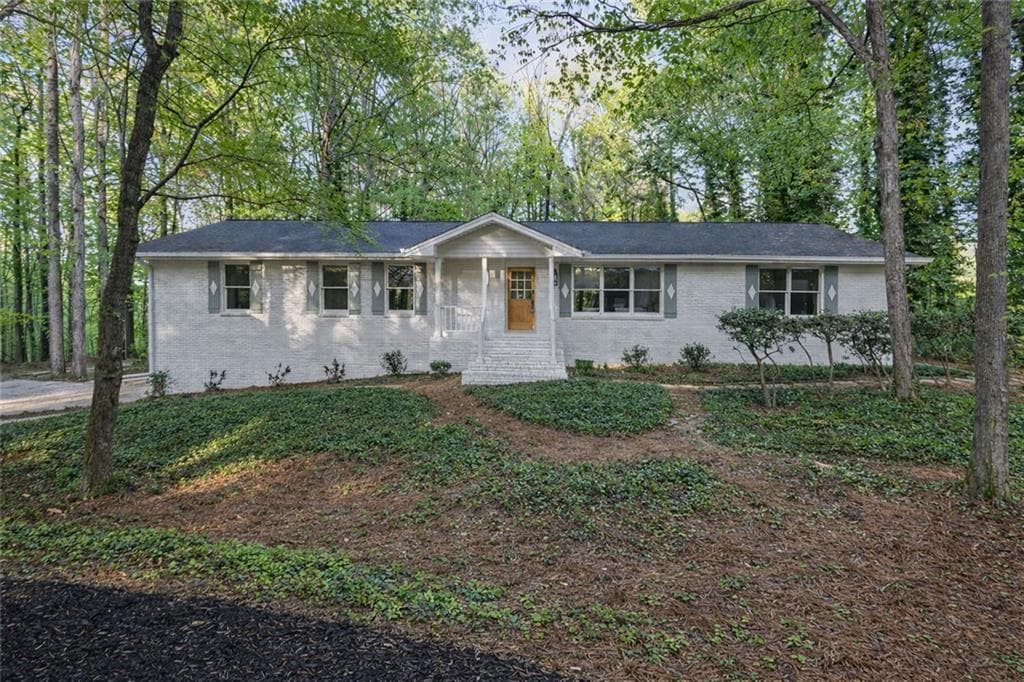 5 bedroom, 4 bathroom, 4,856 sq ft single family residence sold at 730 Ponderosa, Fayetteville, GA 30214