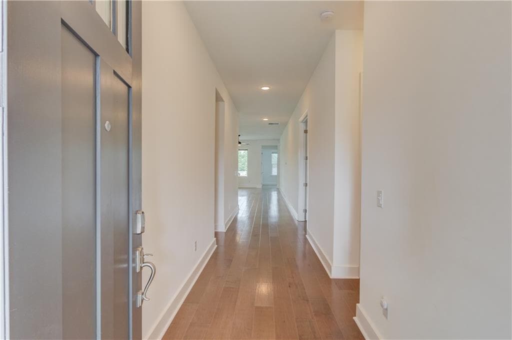 3 bedroom, 3 bathroom, 2,481 sq ft single family residence for sale at 6917 River Rock Drive, Flowery Branch, GA 30542 — photo 3