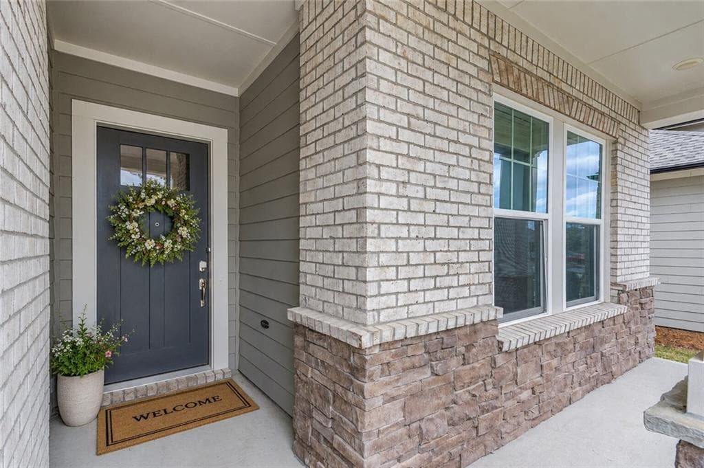 3 bedroom, 3 bathroom, 2,481 sq ft single family residence for sale at 6917 River Rock Drive, Flowery Branch, GA 30542 — photo 2