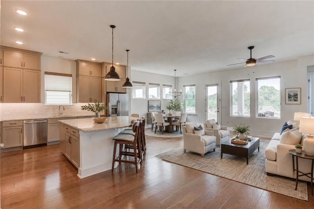 3 bedroom, 3 bathroom, 2,481 sq ft single family residence for sale at 6917 River Rock Drive, Flowery Branch, GA 30542 — photo 7
