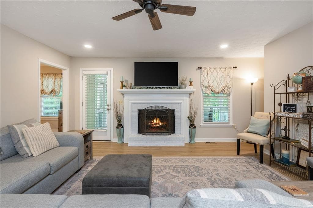 4 bedroom, 3 bathroom, 2,770 sq ft single family residence for sale at 6011 Crabapple Way, Powder Springs, GA 30127 — photo 7