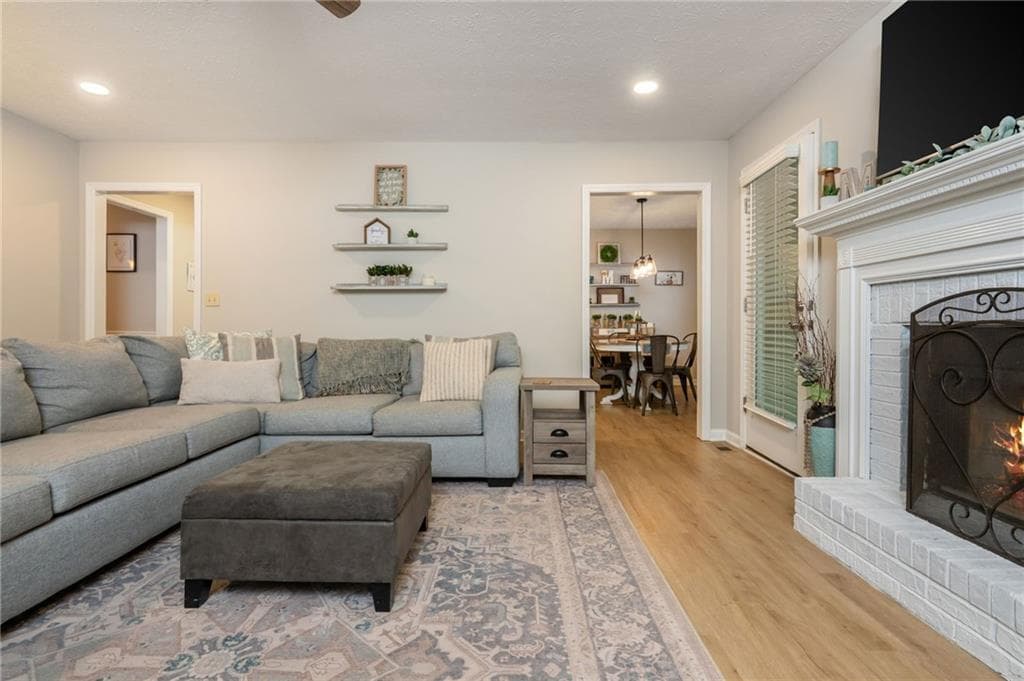 4 bedroom, 3 bathroom, 2,770 sq ft single family residence for sale at 6011 Crabapple Way, Powder Springs, GA 30127 — photo 9
