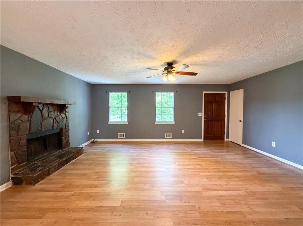 3 bedroom, 2 bathroom, 1,292 sq ft single family residence for sale at 76 Lost Meadows Drive, Dallas, GA 30157 — photo 7