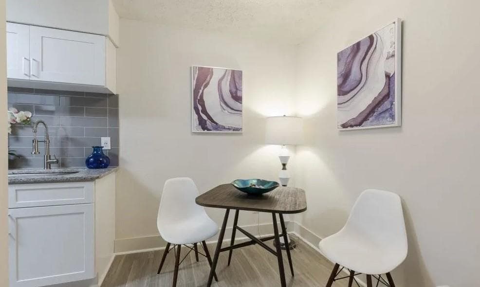 1 bedroom, 1 bathroom, 700 sq ft apartment for rent at 1898 Springs Road 05E, Smyrna, GA 30080 for $1,249 a month — photo 4