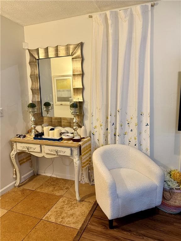 2 bedroom, 2 bathroom, 1,182 sq ft condominium for sale at 4005 Woodridge Way, Tucker, GA 30084 — photo 4