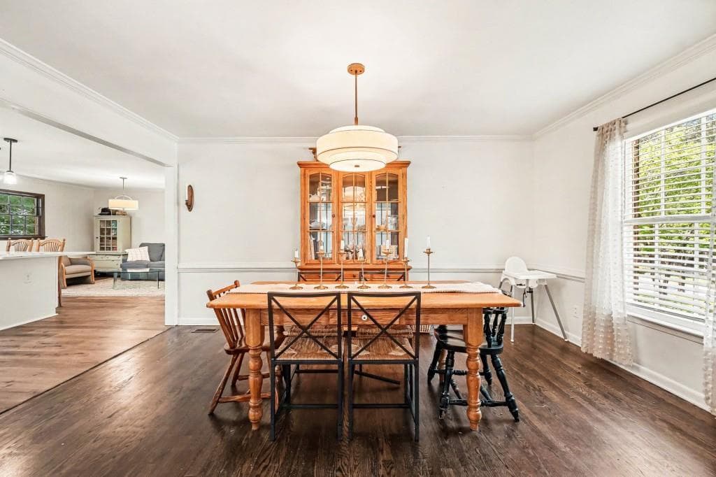 4 bedroom, 3 bathroom, 2,680 sq ft single family residence under contract at 1722 Timothy Drive, Atlanta, GA 30311 — photo 4