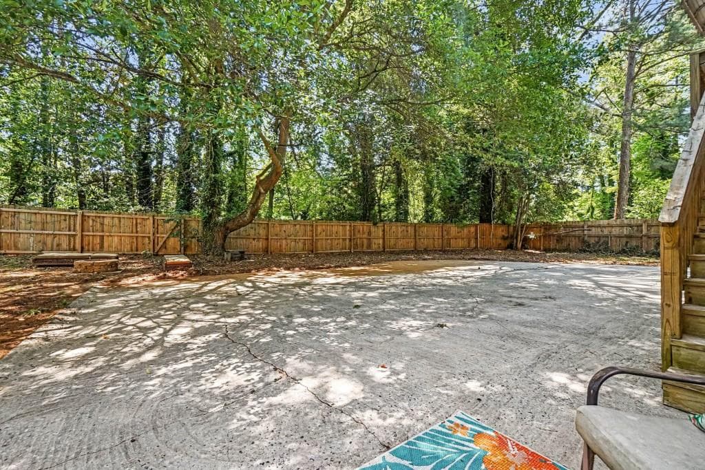 4 bedroom, 3 bathroom, 2,680 sq ft single family residence under contract at 1722 Timothy Drive, Atlanta, GA 30311 — photo 8
