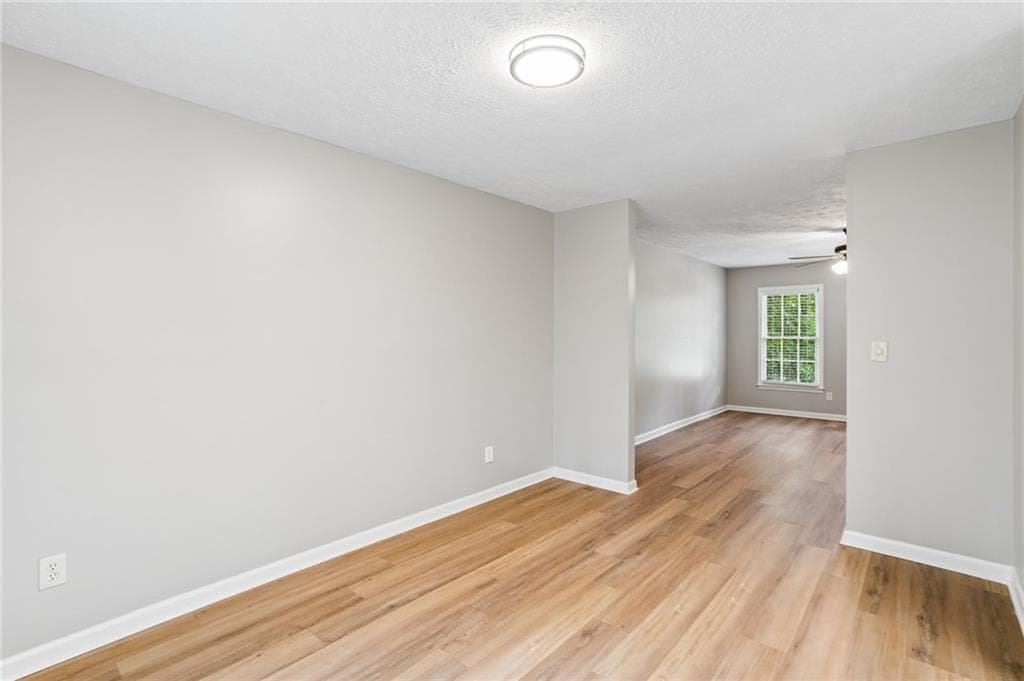 2 bedroom, 3 bathroom, 1,292 sq ft townhouse for sale at 181 Timber Creek Lane, Marietta, GA 30060 — photo 9