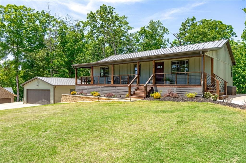 4 bedroom, 4 bathroom, 3,000 sq ft single family residence for sale at 1 Colonial Club Drive, Acworth, GA 30102 — photo 8