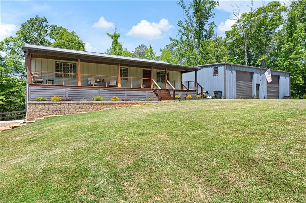 4 bedroom, 4 bathroom, 3,000 sq ft single family residence for sale at 1 Colonial Club Drive, Acworth, GA 30102 — photo 10