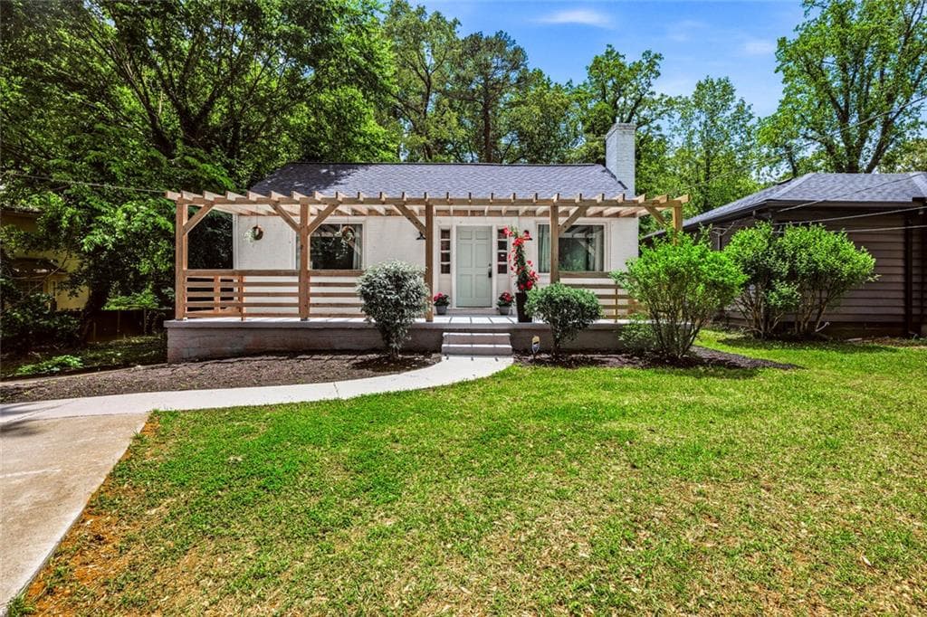 3 bedroom, 2 bathroom, 2,235 sq ft single family residence sold at 2008 Beecher Road, Atlanta, GA 30311
