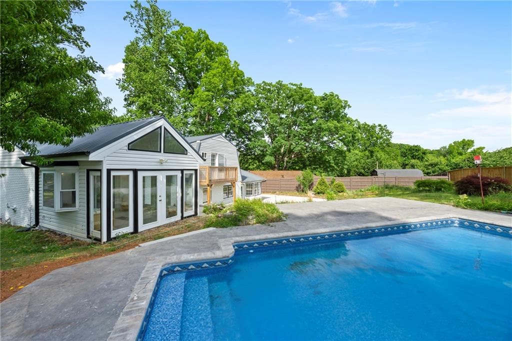 5 bedroom, 2 bathroom, 2,338 sq ft single family residence sold at 2789 Cottonwood Drive, Marietta, GA 30066