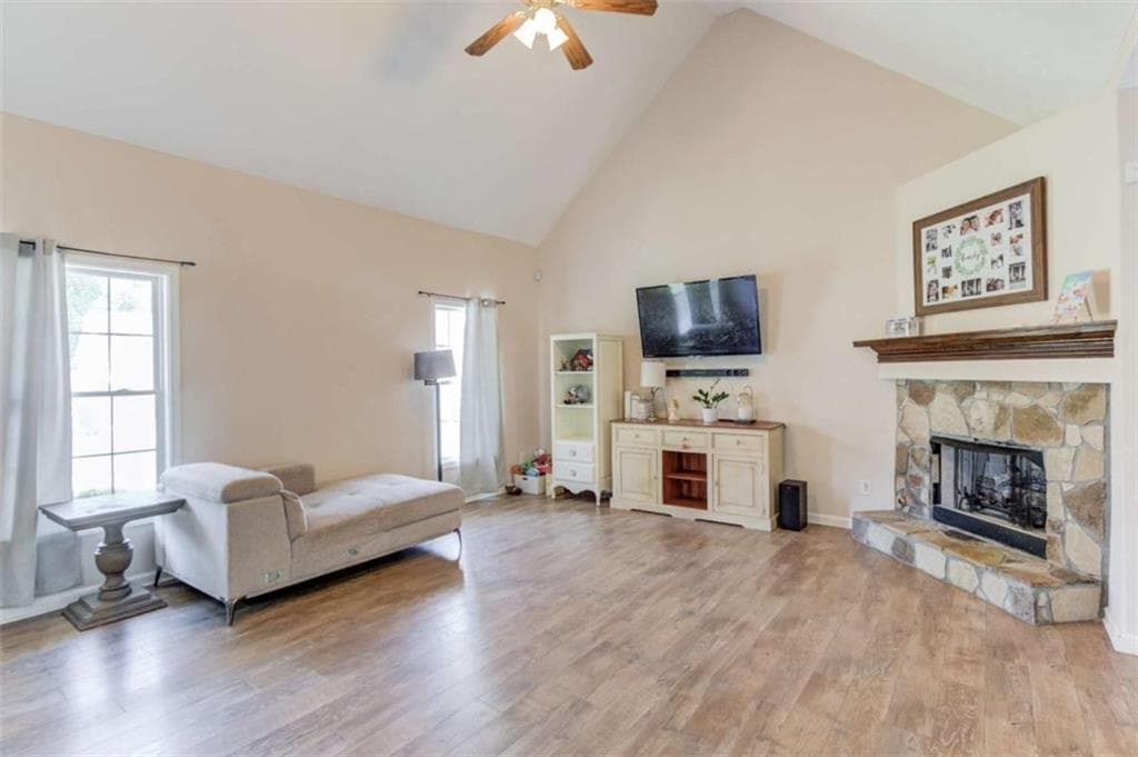 3 bedroom, 2 bathroom, 1,404 sq ft single family residence under contract at 502 Towler Shoals View, Loganville, GA 30052 — photo 10