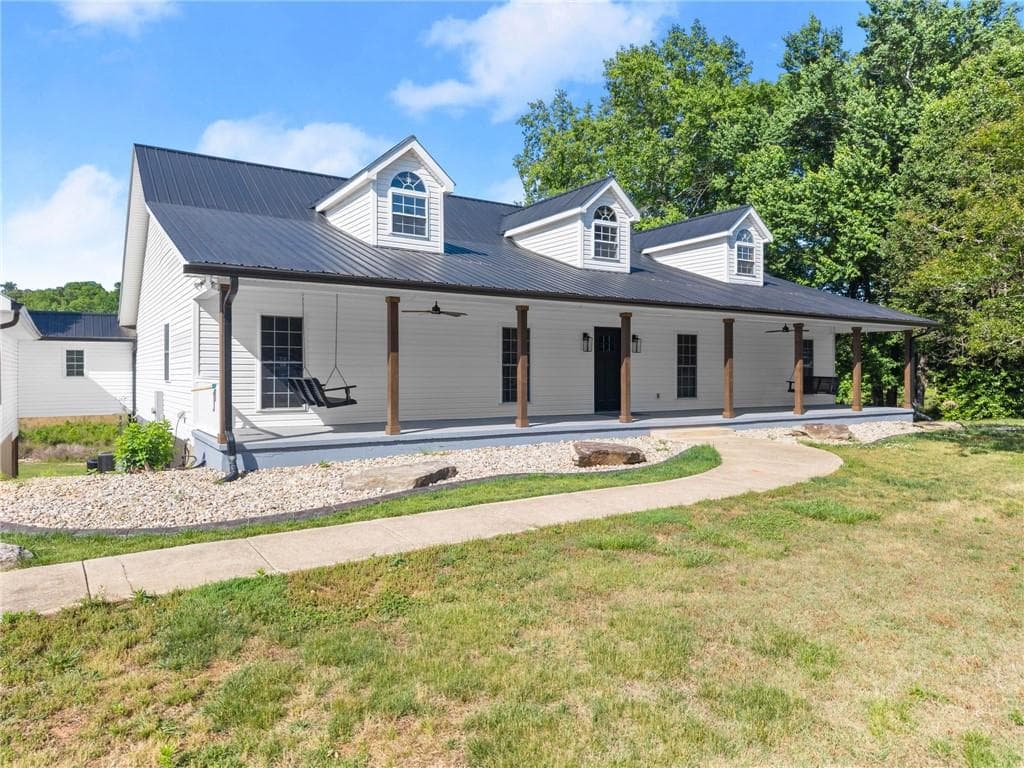 4 bedroom, 3 bathroom, 4,608 sq ft single family residence for sale at 6147 Dahlonega Highway, Clermont, GA 30527 — photo 7