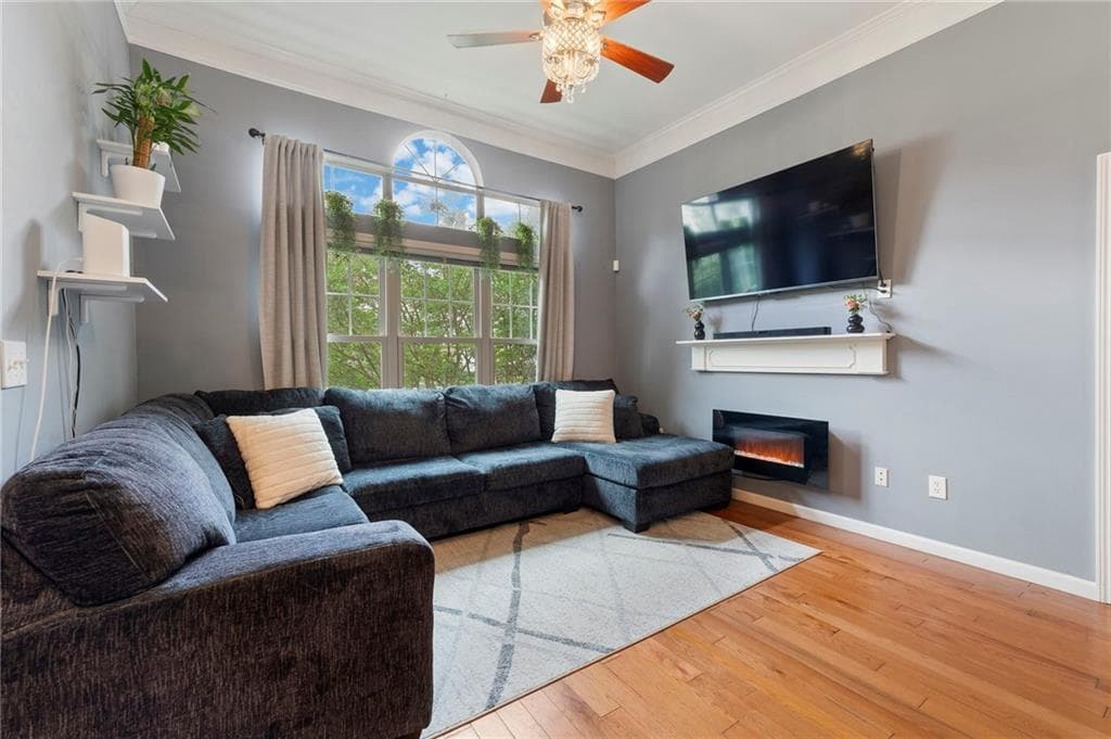 2 bedroom, 2 bathroom, 1,130 sq ft condominium for sale at 2700 Pine Tree Road 2314, Atlanta, GA 30324 — photo 6