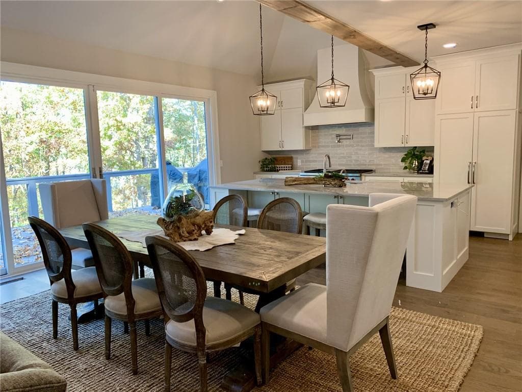 5 bedroom, 5 bathroom, 6,100 sq ft single family residence for sale at 2686 Tammi Lane, Gainesville, GA 30506 — photo 8