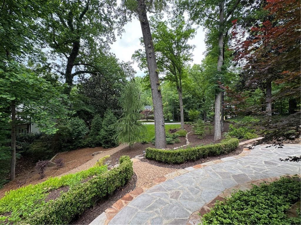 6 bedroom, 8 bathroom, 10,348 sq ft single family residence for sale at 625 W Northway Lane, Sandy Springs, GA 30342 — photo 3