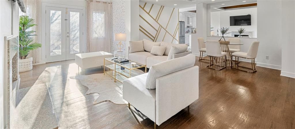 2 bedroom, 2 bathroom condominium for rent at 2840 Peachtree Road 502, Atlanta, GA 30305 for $3,650 a month — photo 1 of 27