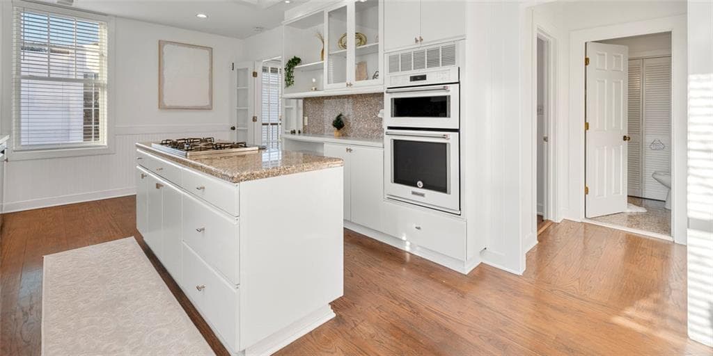 2 bedroom, 2 bathroom condominium for rent at 2840 Peachtree Road 502, Atlanta, GA 30305 for $3,650 a month — photo 7