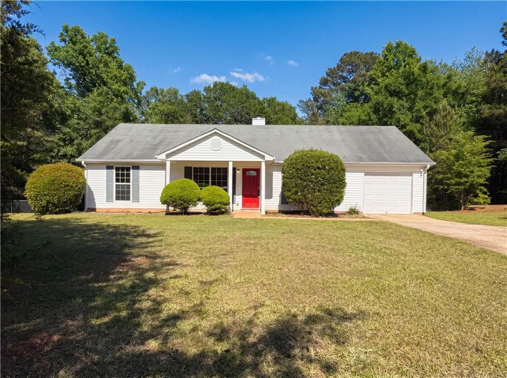 3 bedroom, 2 bathroom, 1,419 sq ft single family residence under contract at 182 Livingston Lane, Covington, GA 30016
