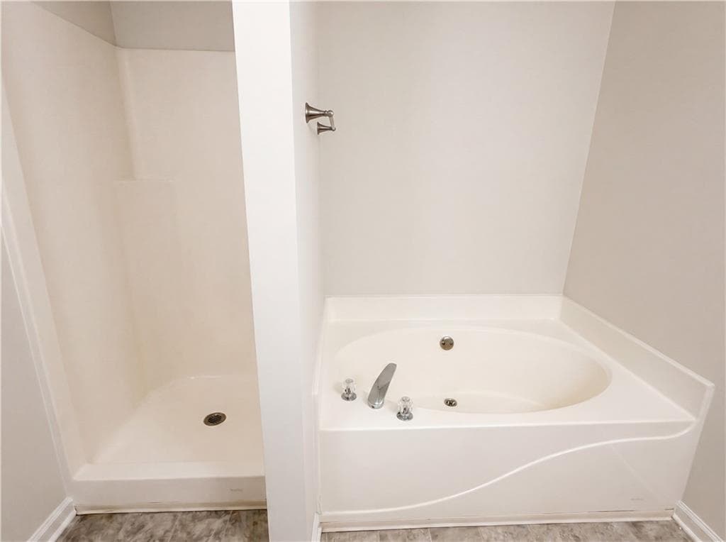 3 bedroom, 2 bathroom, 1,419 sq ft single family residence under contract at 182 Livingston Lane, Covington, GA 30016 — photo 6
