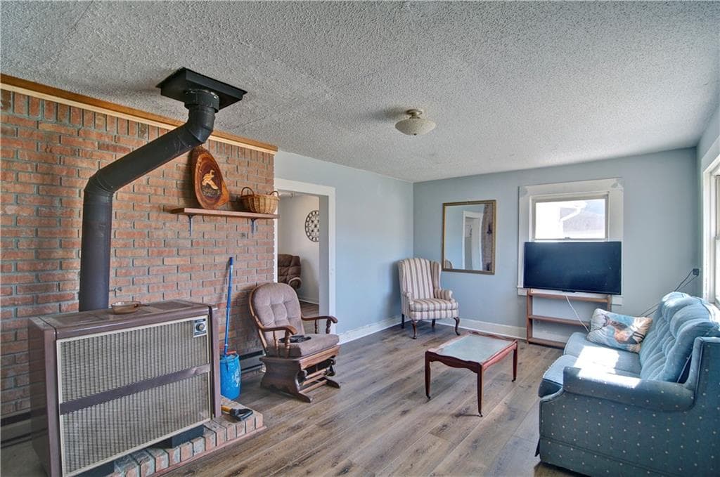 2 bedroom, 1 bathroom, 757 sq ft single family residence for sale at 2165 Townsend Mill Road, Young Harris, GA 30582 — photo 6