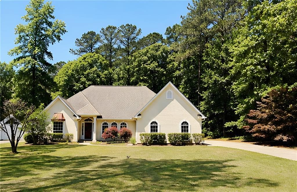 3 bedroom, 2 bathroom, 2,483 sq ft single family residence sold at 25 Blackfoot Trail, Sharpsburg, GA 30277