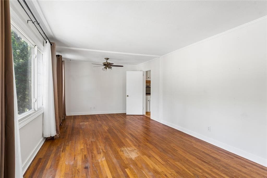 3 bedroom, 2 bathroom, 1,182 sq ft single family residence for sale at 1972 Shalimar Drive, Atlanta, GA 30345 — photo 4