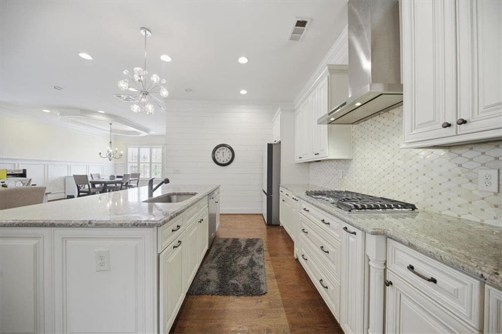 7 bedroom, 6 bathroom, 5,630 sq ft single family residence for sale at 5869 Chickasaw Lane, Braselton, GA 30517 — photo 5