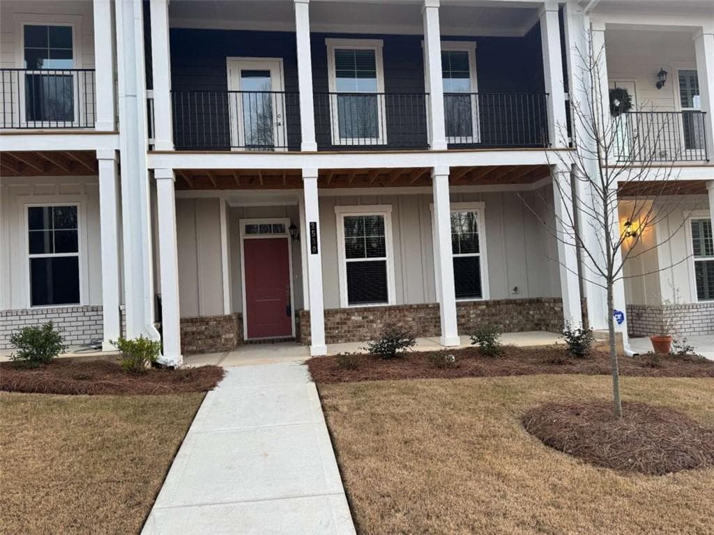 3 bedroom, 3 bathroom, 1,869 sq ft townhouse for rent at 2530 Harbor Ridge Pass, Gainesville, GA 30507 for $2,150 a month — photo 1 of 44