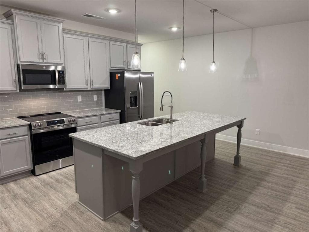 3 bedroom, 3 bathroom, 1,869 sq ft townhouse for rent at 2530 Harbor Ridge Pass, Gainesville, GA 30507 for $2,150 a month — photo 9