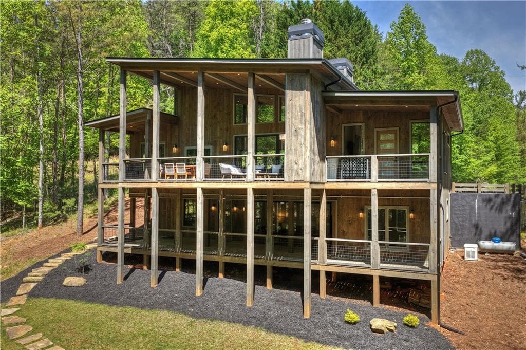 3 bedroom, 4 bathroom, 2,548 sq ft single family residence for sale at 197 Tipton Court, Cherry Log, GA 30522 — photo 3