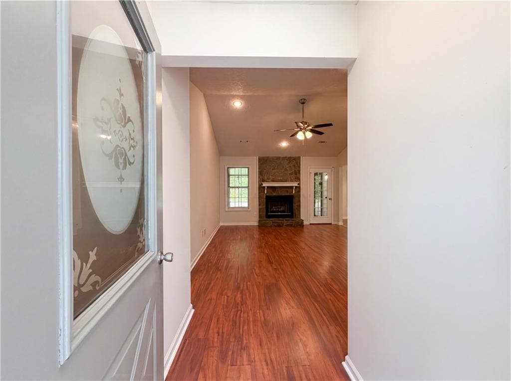 3 bedroom, 2 bathroom, 1,412 sq ft single family residence for sale at 430 Cornwallis Way, Fayetteville, GA 30214 — photo 9