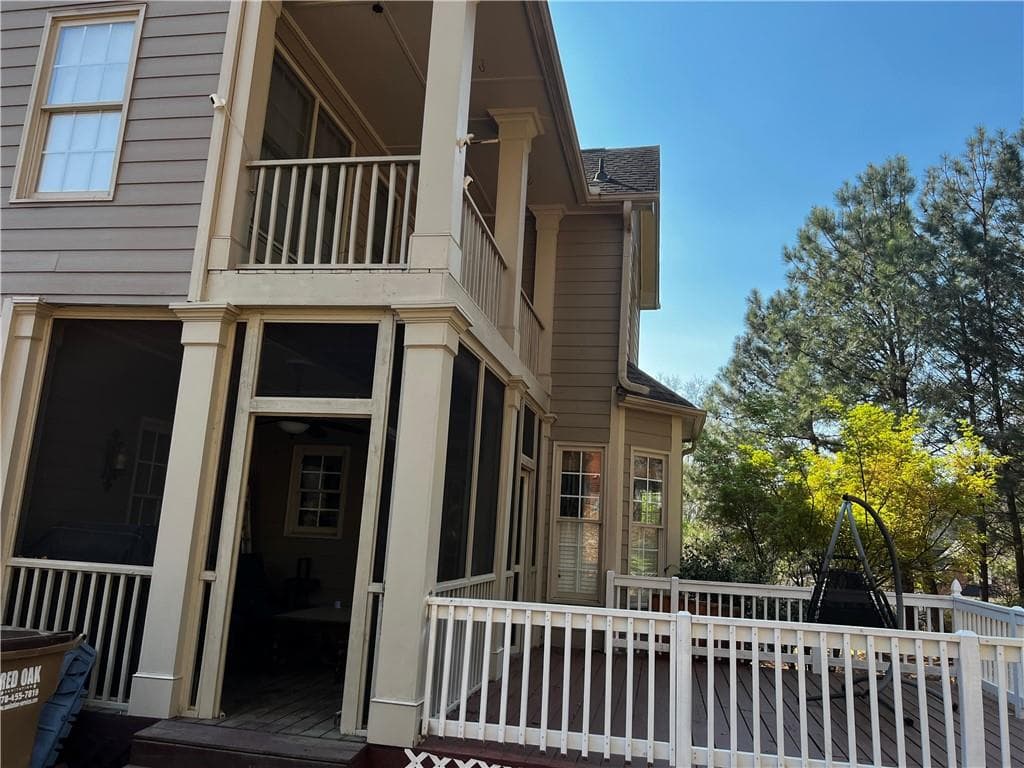 5 bedroom, 5 bathroom, 4,825 sq ft single family residence for sale at 905 Misty Wood Lane, Suwanee, GA 30024 — photo 3