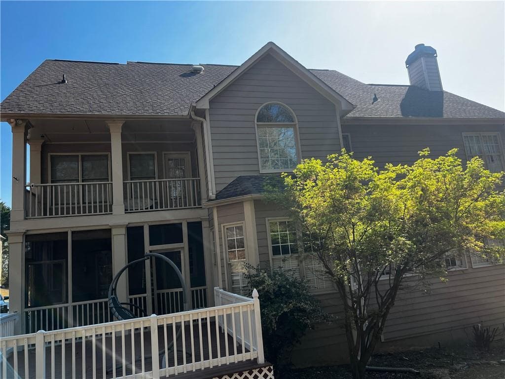 5 bedroom, 5 bathroom, 4,825 sq ft single family residence for sale at 905 Misty Wood Lane, Suwanee, GA 30024 — photo 4