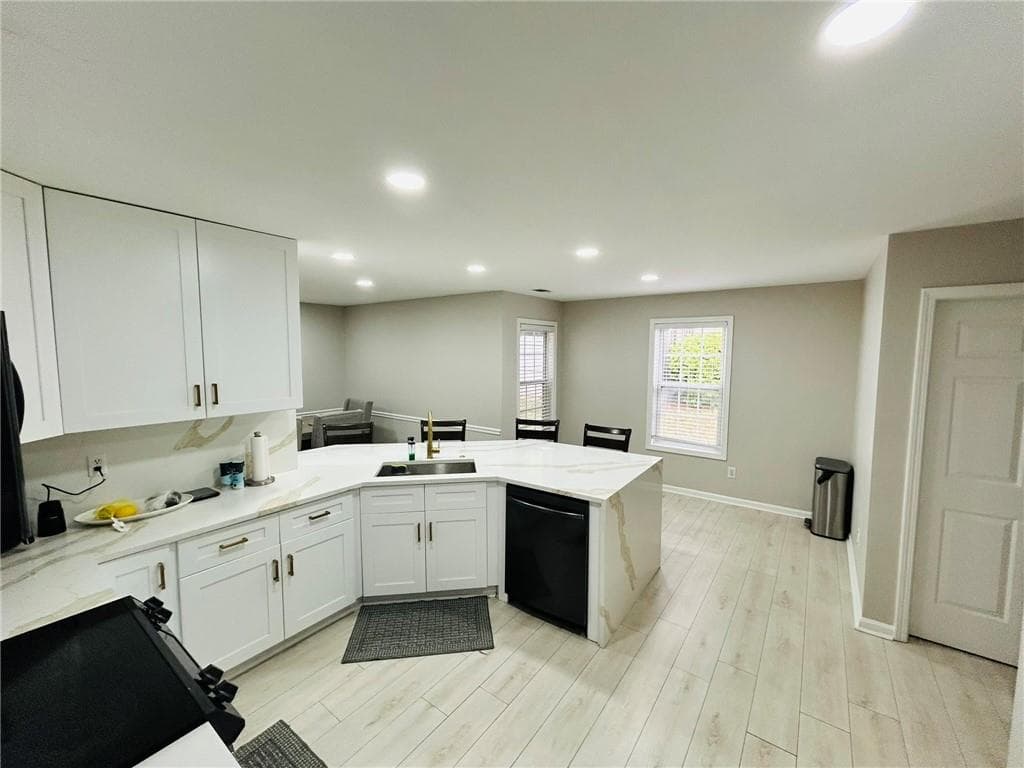 3 bedroom, 3 bathroom, 2,090 sq ft single family residence for sale at 2657 Mcguire Drive, Kennesaw, GA 30144 — photo 7
