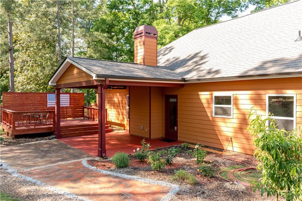 4 bedroom, 2 bathroom, 2,283 sq ft single family residence for sale at 115 Sourwood Drive, Mansfield, GA 30055 — photo 4