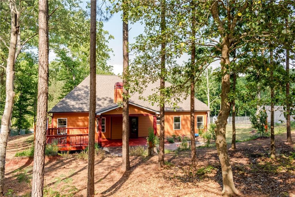4 bedroom, 2 bathroom, 2,283 sq ft single family residence for sale at 115 Sourwood Drive, Mansfield, GA 30055 — photo 8