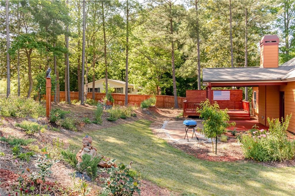 4 bedroom, 2 bathroom, 2,283 sq ft single family residence for sale at 115 Sourwood Drive, Mansfield, GA 30055 — photo 9