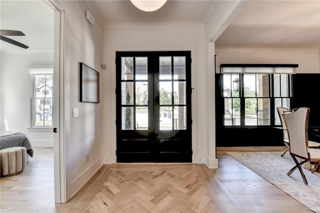 6 bedroom, 6 bathroom, 7,441 sq ft single family residence for sale at 1370 Rumson Lane, Alpharetta, GA 30004 — photo 5