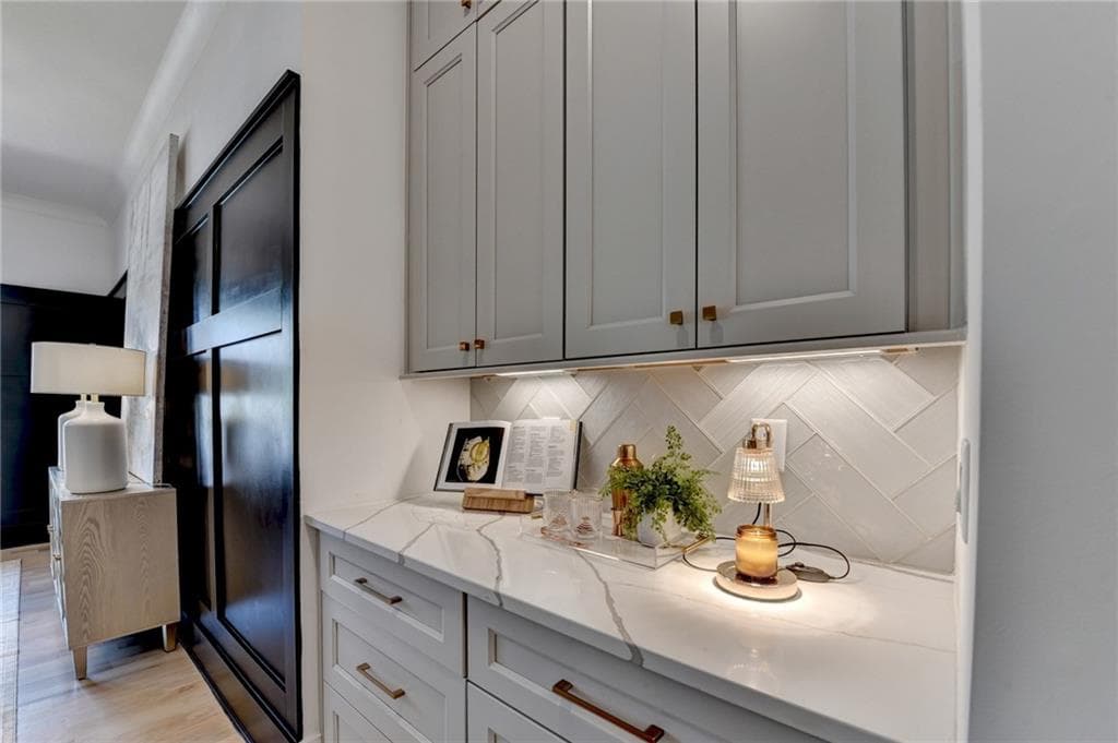 6 bedroom, 6 bathroom, 7,441 sq ft single family residence for sale at 1370 Rumson Lane, Alpharetta, GA 30004 — photo 9