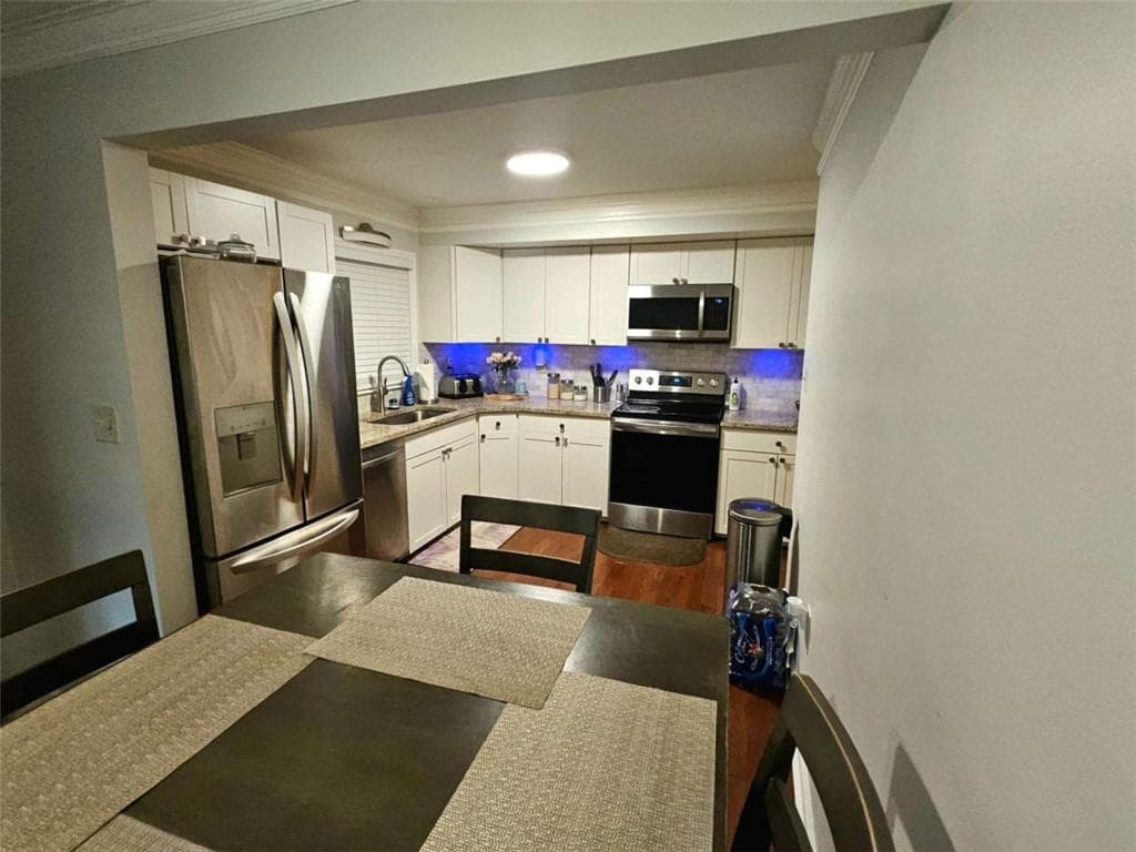 4 bedroom, 2 bathroom, 2,454 sq ft single family residence for sale at 3113 Jodeco Drive, Jonesboro, GA 30236 — photo 3