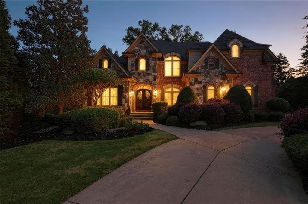 6 bedroom, 6 bathroom, 8,715 sq ft single family residence sold at 8340 Colonial Place, Duluth, GA 30097