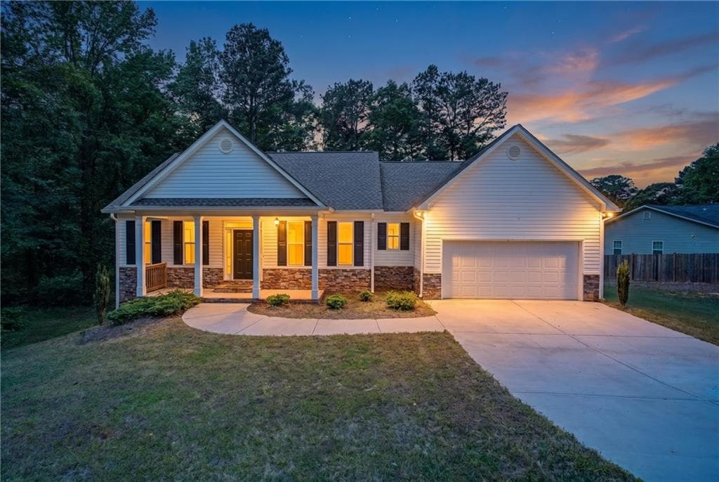 4 bedroom, 3 bathroom, 3,508 sq ft single family residence under contract at 504 Iris Way, Villa Rica, GA 30180