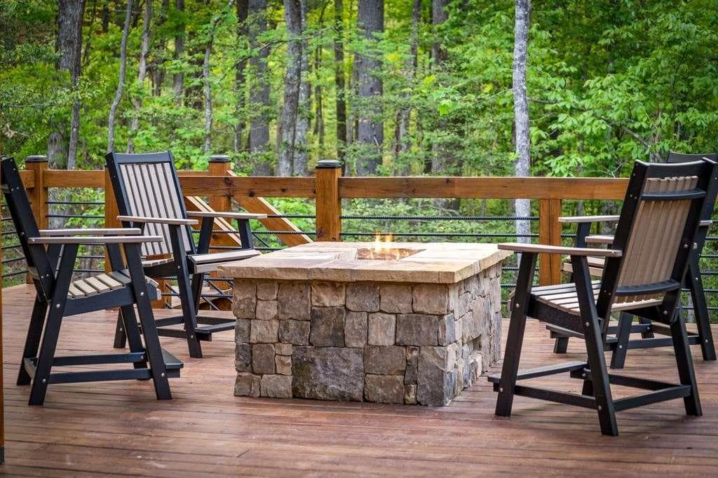 3 bedroom, 3 bathroom, 1,585 sq ft single family residence for sale at 42 Rolling Rapids, Blue Ridge, GA 30513 — photo 7