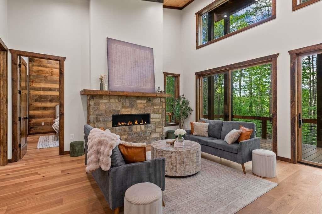 3 bedroom, 3 bathroom, 1,585 sq ft single family residence for sale at 42 Rolling Rapids, Blue Ridge, GA 30513 — photo 10