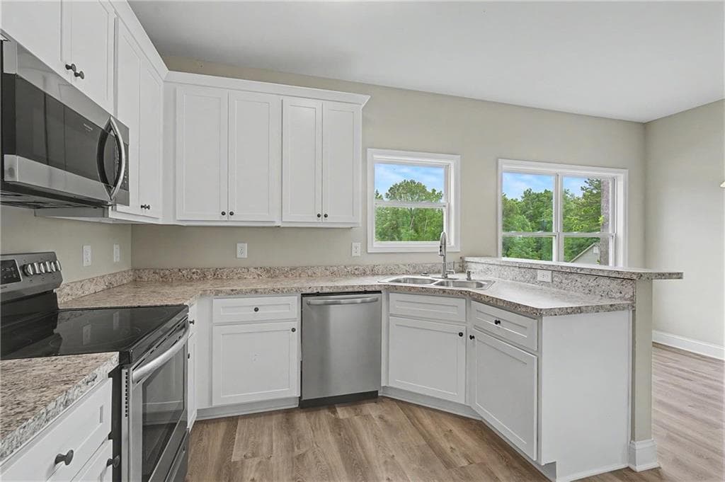 6 bedroom, 3 bathroom, 3,040 sq ft single family residence for sale at 104 Woodside Court, Temple, GA 30179 — photo 10