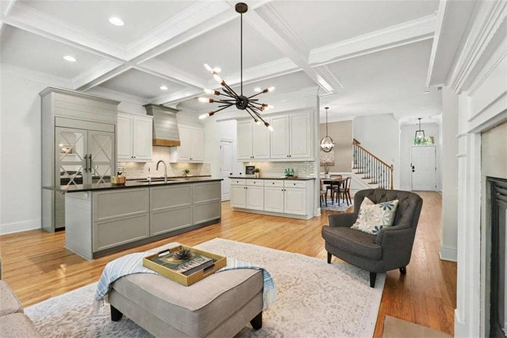 4 bedroom, 6 bathroom, 4,044 sq ft townhouse for sale at 6070 Narcissa Place, Johns Creek, GA 30097 — photo 2